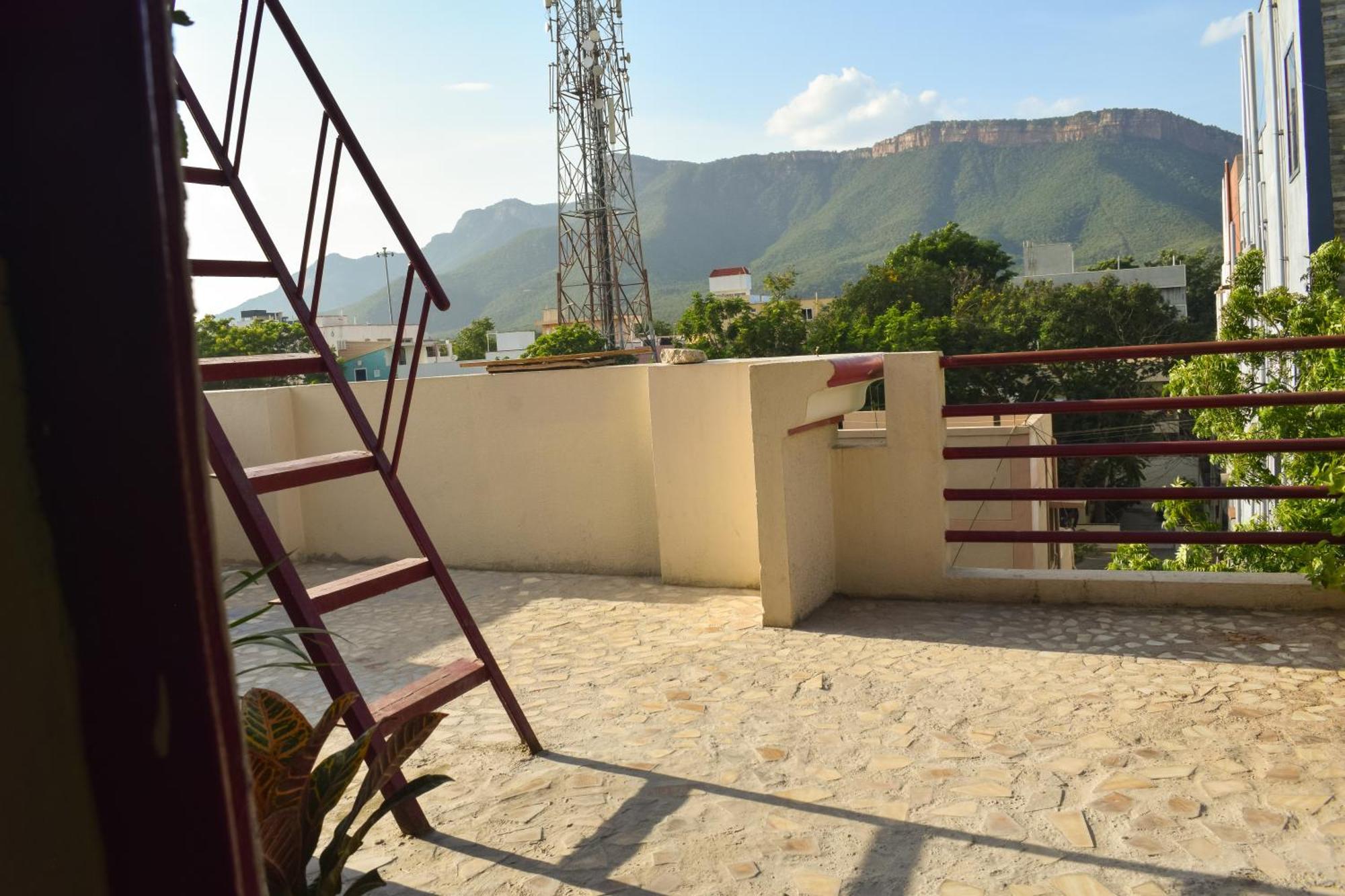 Krish Homestay 3 Tirupati Exterior photo